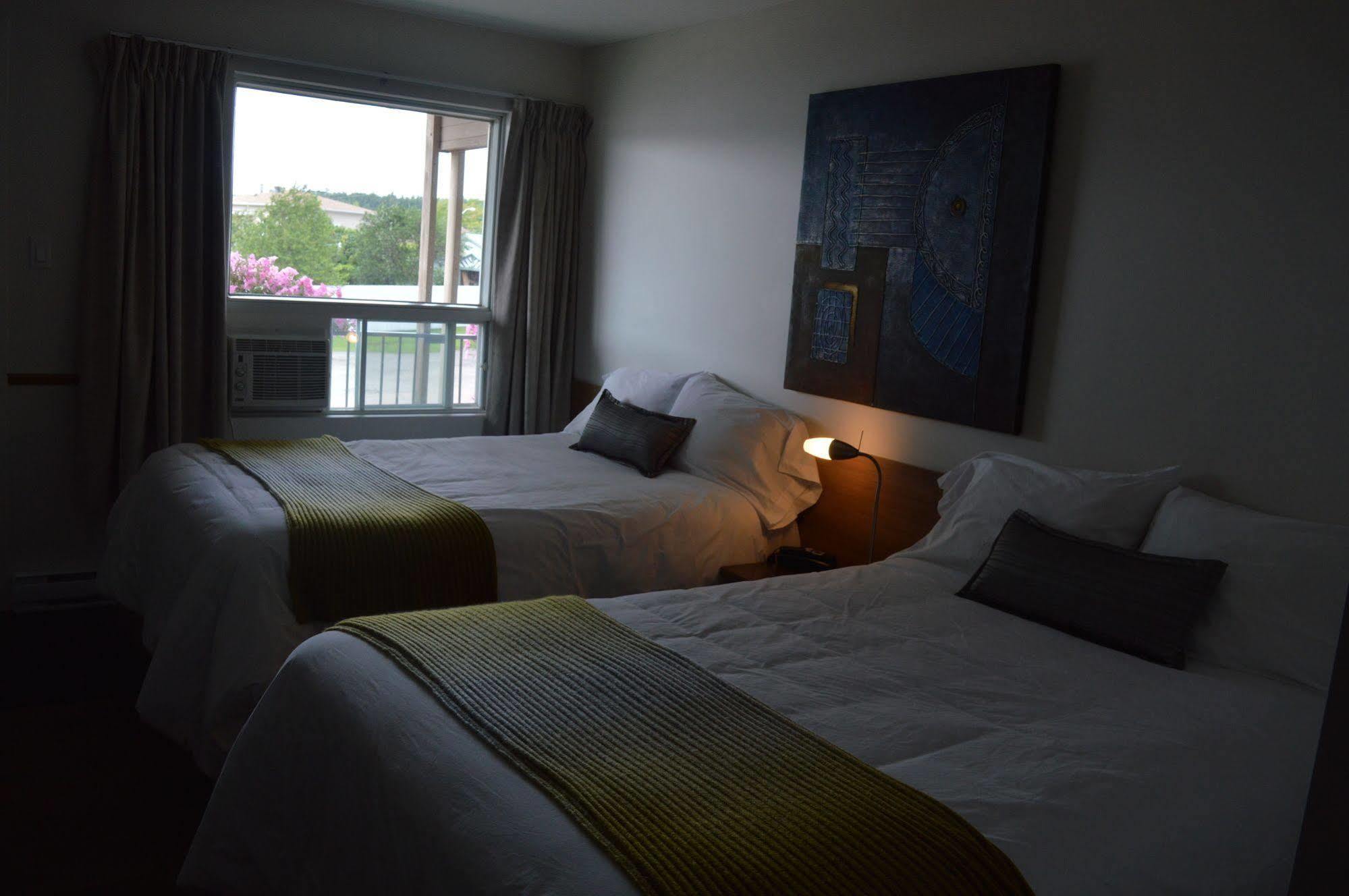 Auberge Le Parasol แซเกอเนย์ ภายนอก รูปภาพ